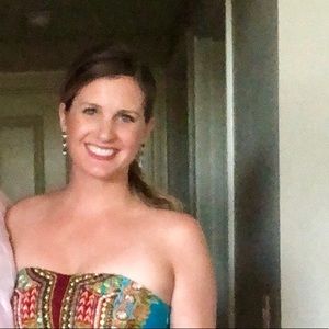 Meet your Posher, Elizabeth